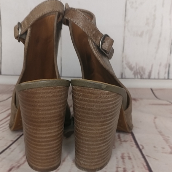 Lucky Brand Peep Toe Sandals - Picture 4 of 6